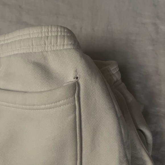 Cherry LA sweatpants - Picture 4 of 5